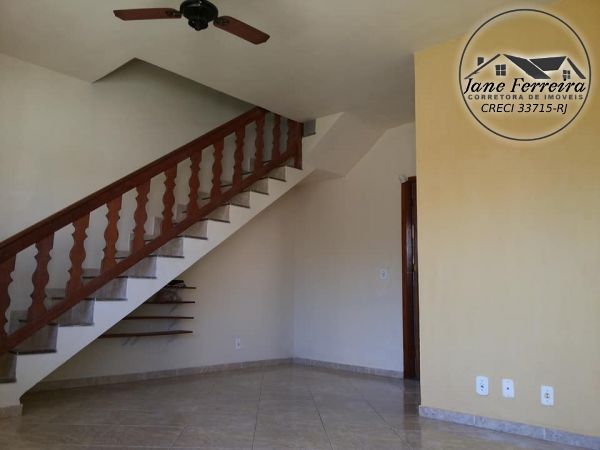Duplex - 2 quartos, 2 banheiros e quintal - imagem 9